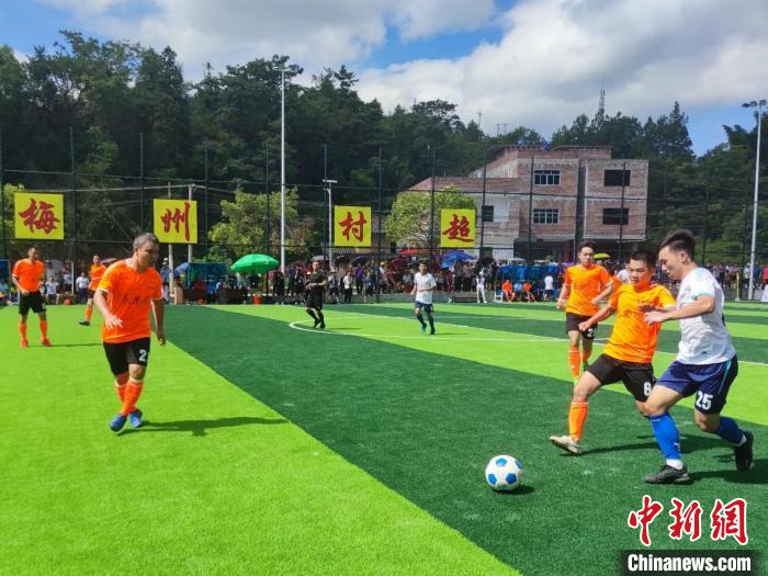 “世界客都”梅州热爱足球 踢出发展新活力