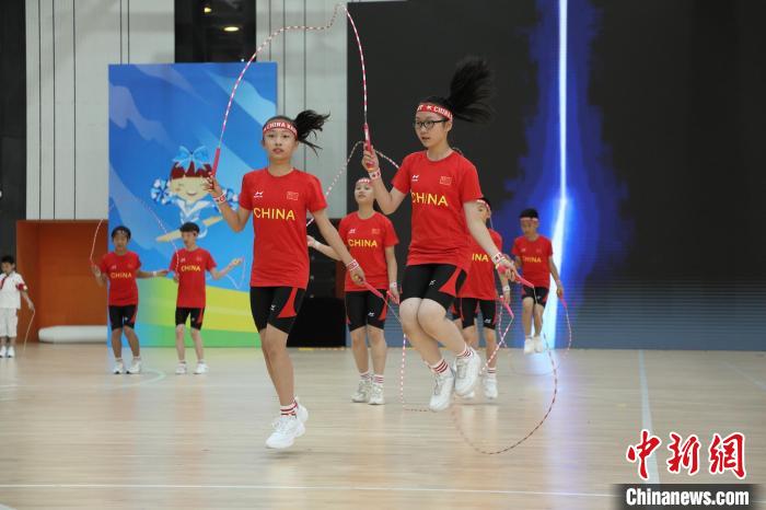 北京启动阳光体育行动将体育锻炼融入日常学习