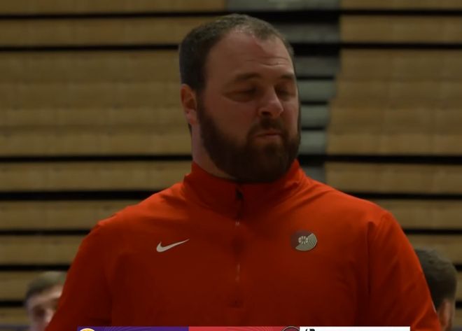 杨瀚森率队逆转湖人终结12连胜