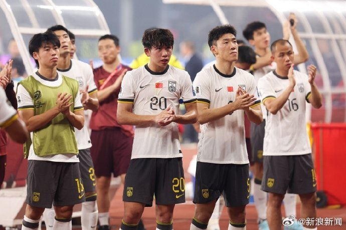 泰国队首超中国男足国际