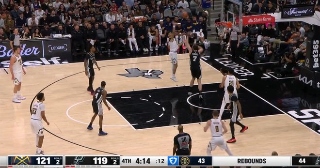 约基奇三双逆转马刺 穆雷末节狂砍30分助掘金绝