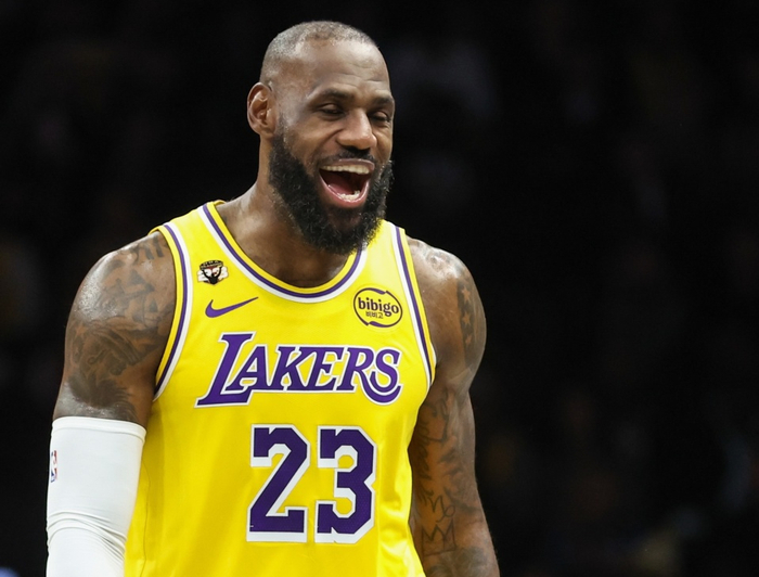 詹姆斯本赛季扣篮占比生涯新高 创下19.8%纪录